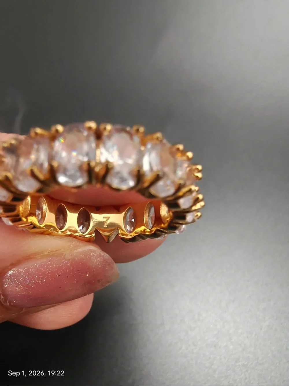 New in box Kurt Geiger Eagle Clear And Gold Eternity Ring Size 7 ( without tags